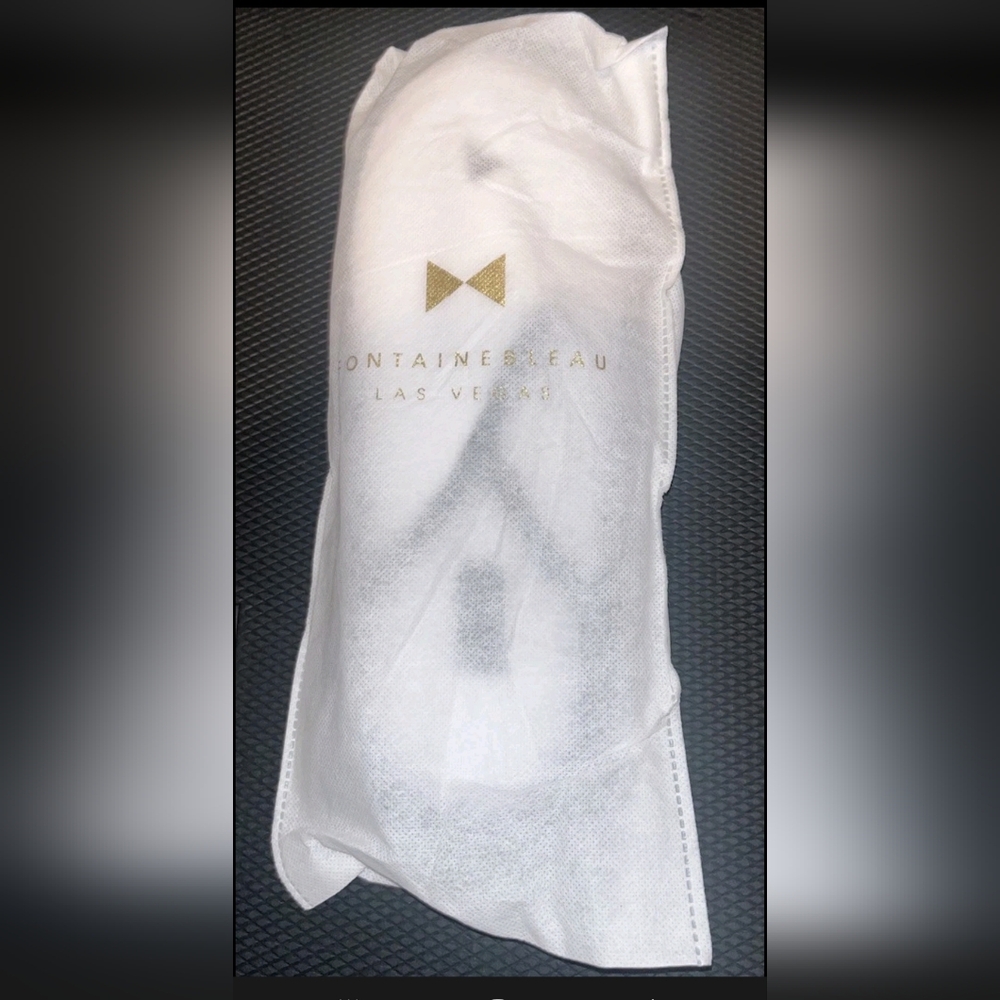 New Fontainebleau Las Vegas Casino Unisex Adult Hotel White Spa Slippers 2025